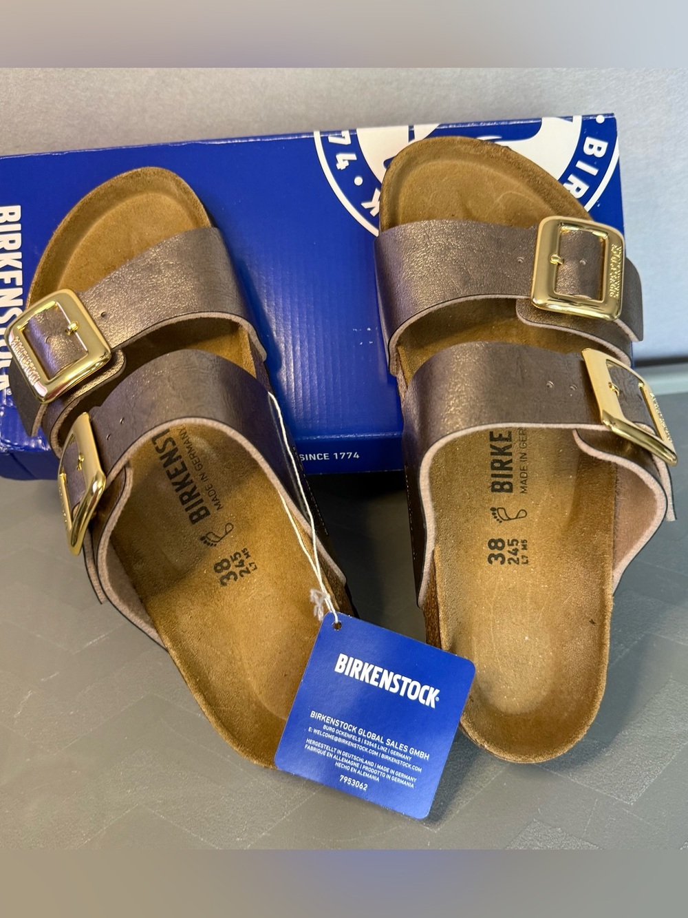 Birkenstocks Sydney Women’s Two-Strap Sandals New IN Box Size 7